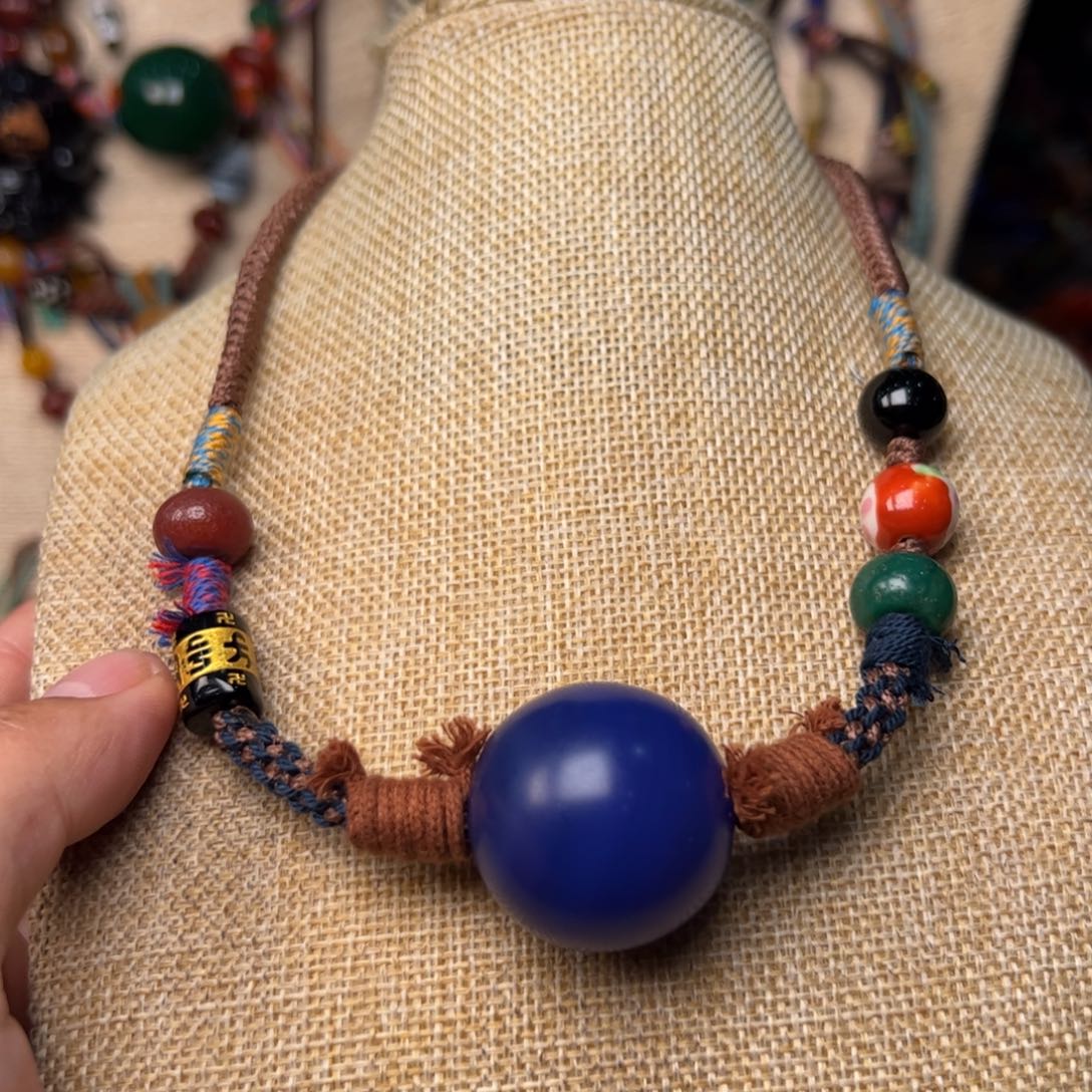 玛瑙/玉髓颈饰未镶嵌