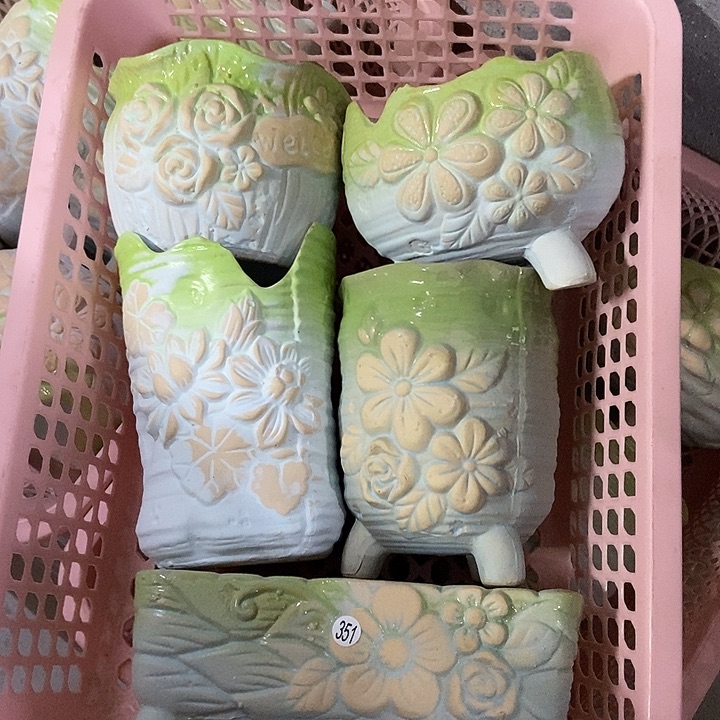 花盆单场满9.9发货瑕疵捡漏五个