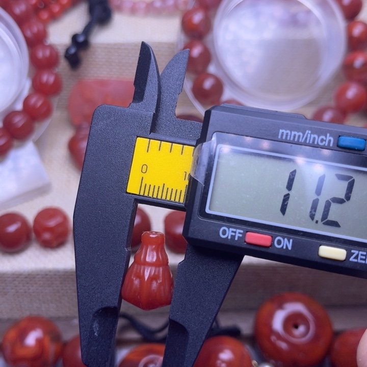 南红玛瑙未镶嵌颈饰三通