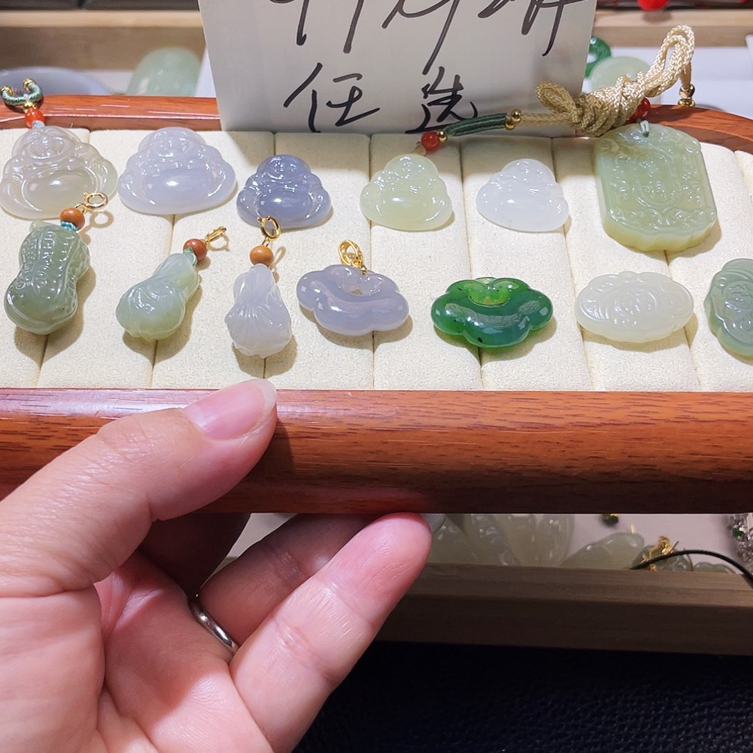 和田玉颈饰未镶嵌多样性发2