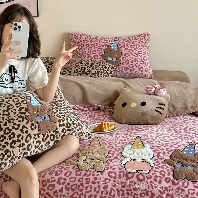 A类ins秋冬限定款贴布绣四件套工艺刺绣混搭加厚牛奶绒系列套件