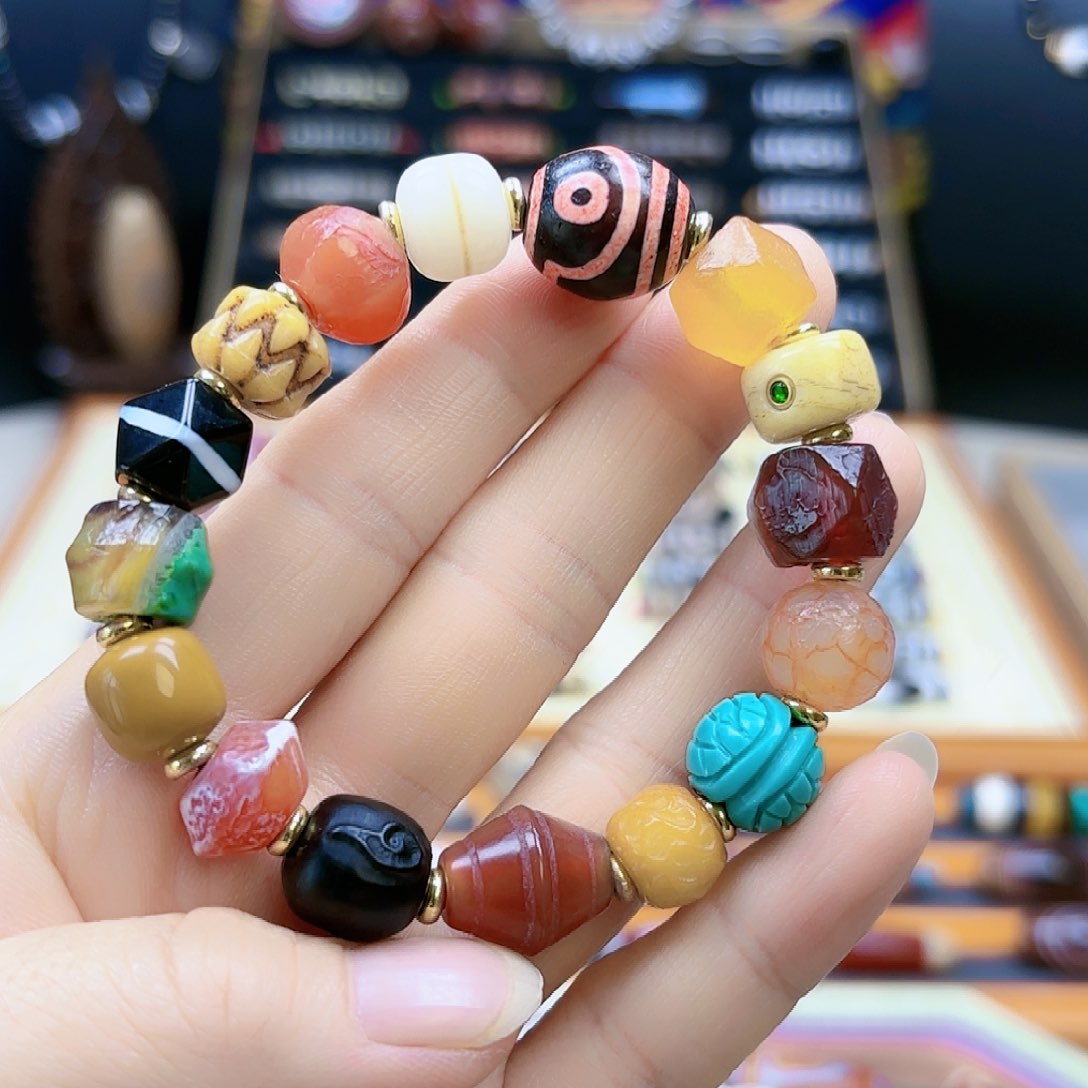 玛瑙/玉髓颈饰未镶嵌