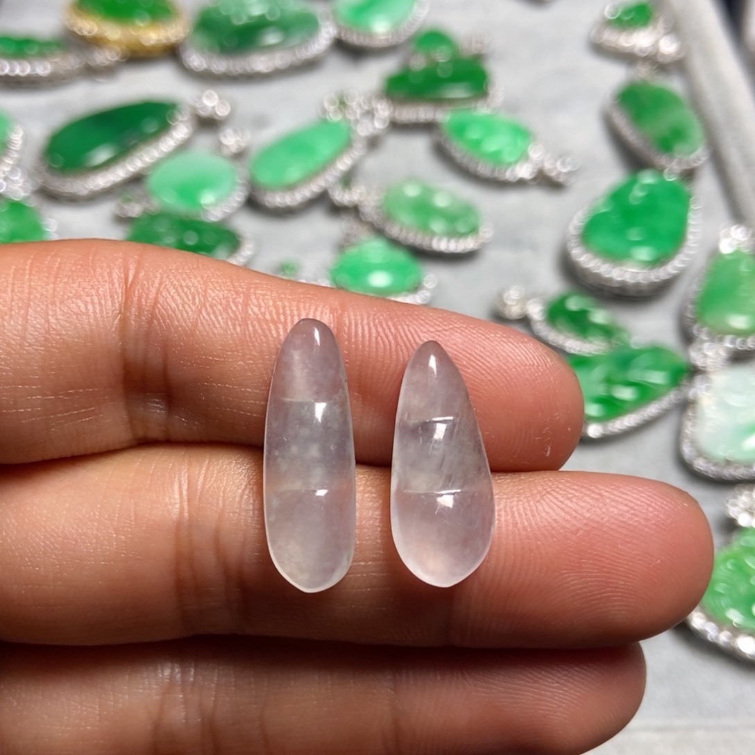 翡翠颈饰未镶嵌福豆