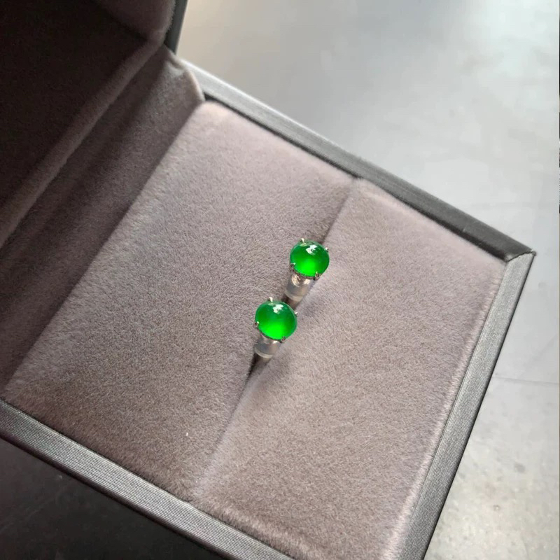 高品质高冰种翡翠耳钉