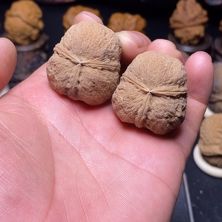 文玩核桃吊坠云南铁核桃直播福利16