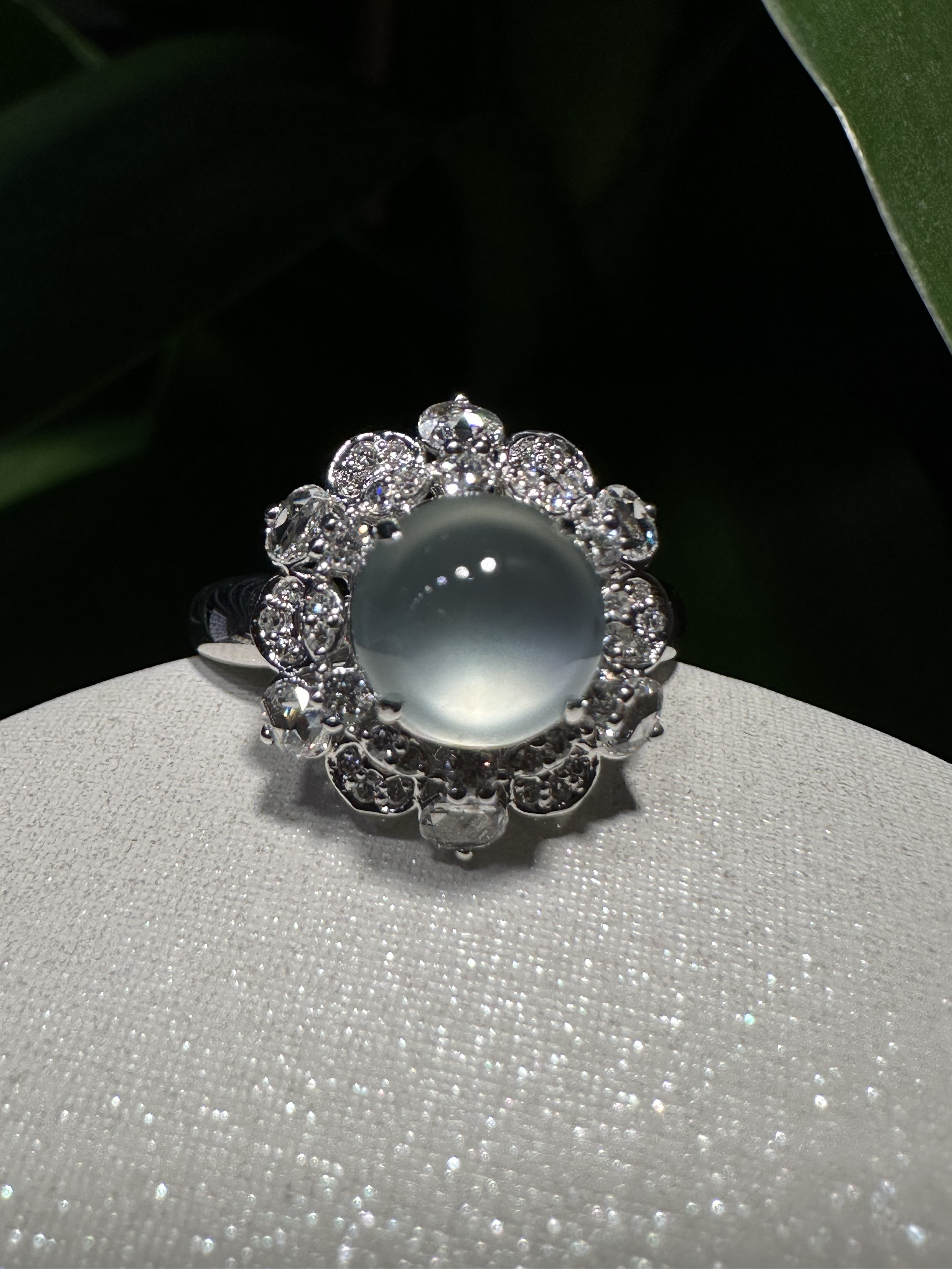 天花板玻璃种翡翠蛋面戒指