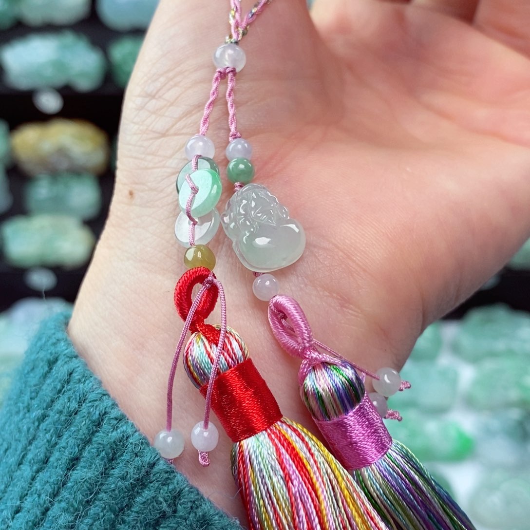 翡翠颈饰未镶嵌天然