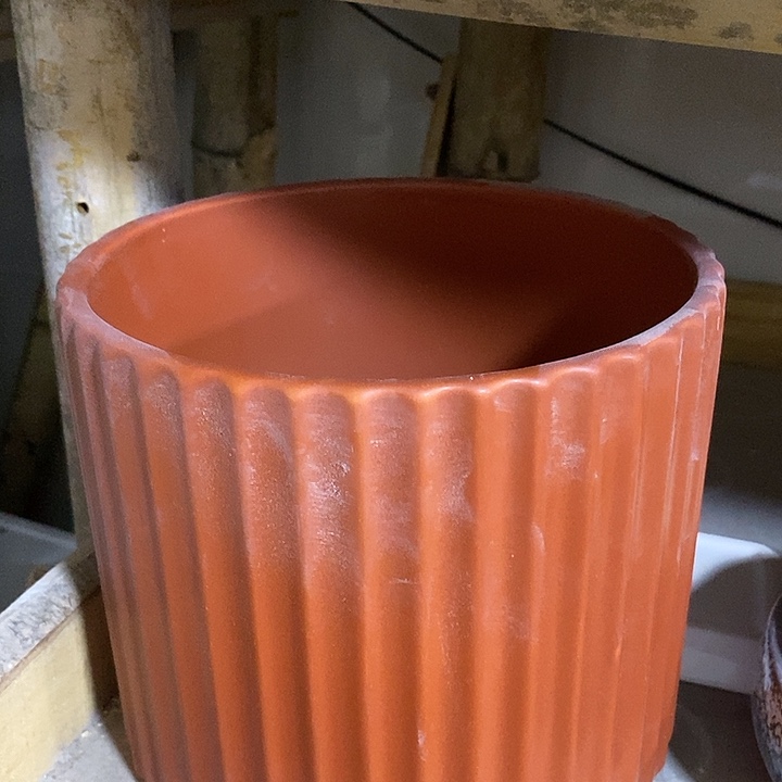 陶盆有孔 瑕疵针孔漏釉介意勿拍外高 16外口19