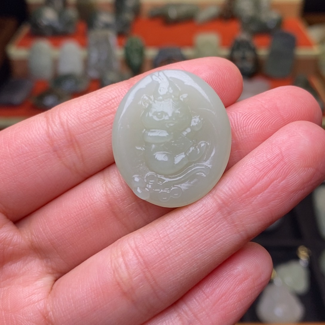 和田玉颈饰未镶嵌