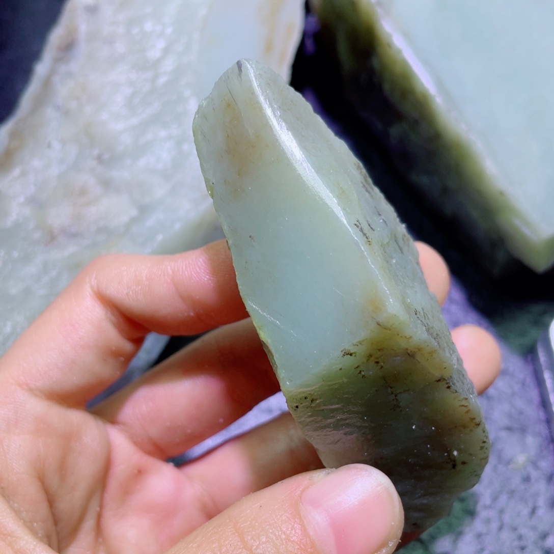 和田玉未镶嵌珠宝半成品