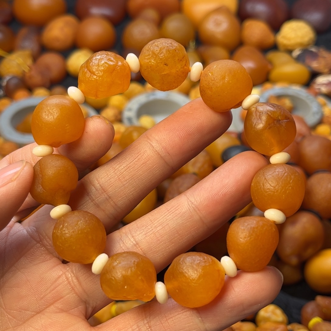琥珀裸石未镶嵌天然蜜蜡手串