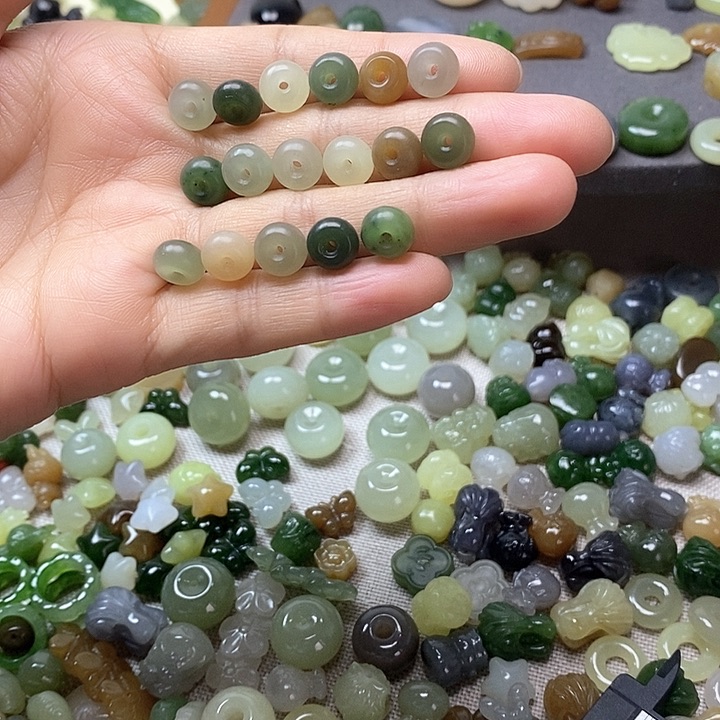 未镶嵌和田玉挂件平安扣9.9一个多样性发其一