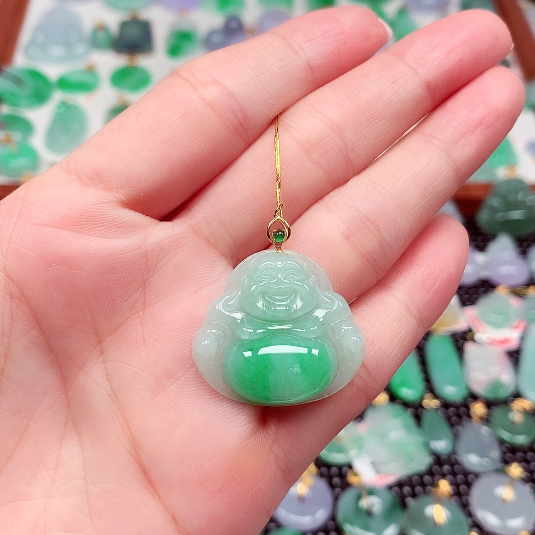 翡翠18K金镶嵌颈饰