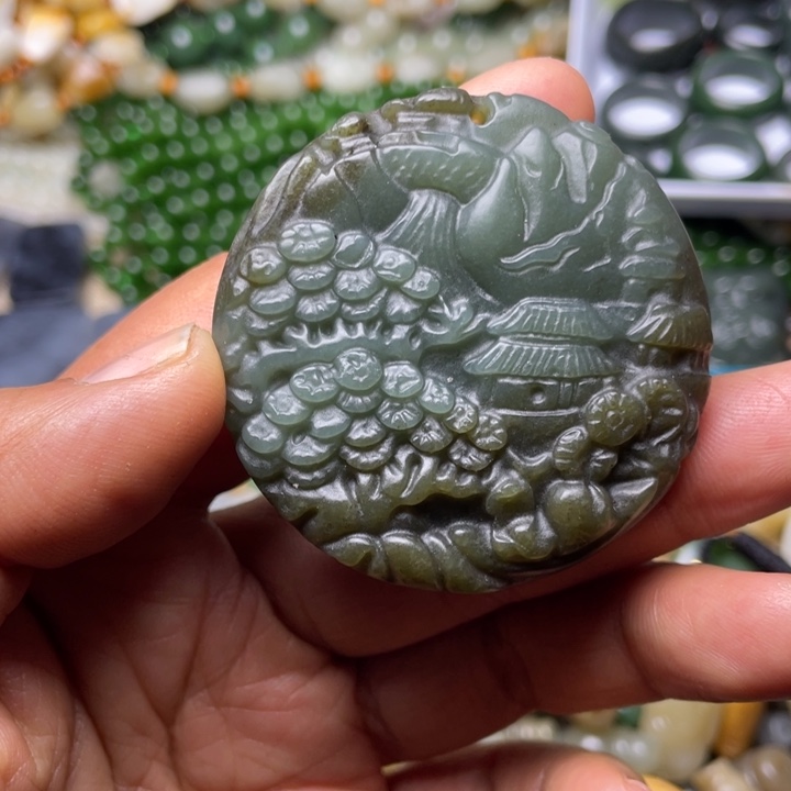 和田玉未镶嵌珠宝半成品