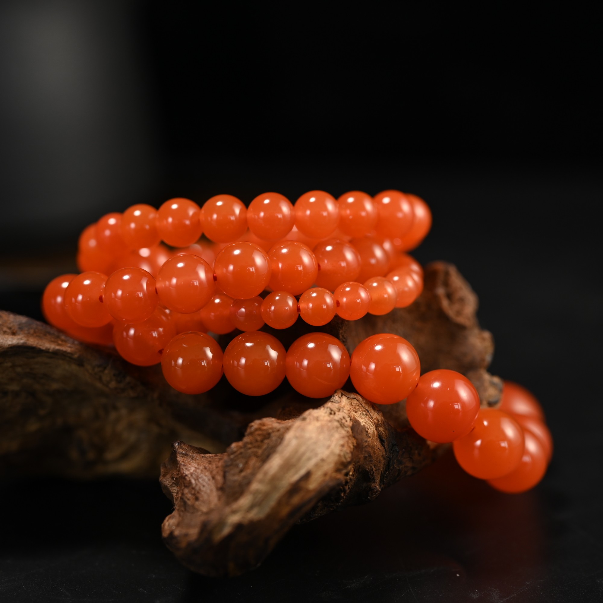 Lot8826 25YU107657南红项链/匡时