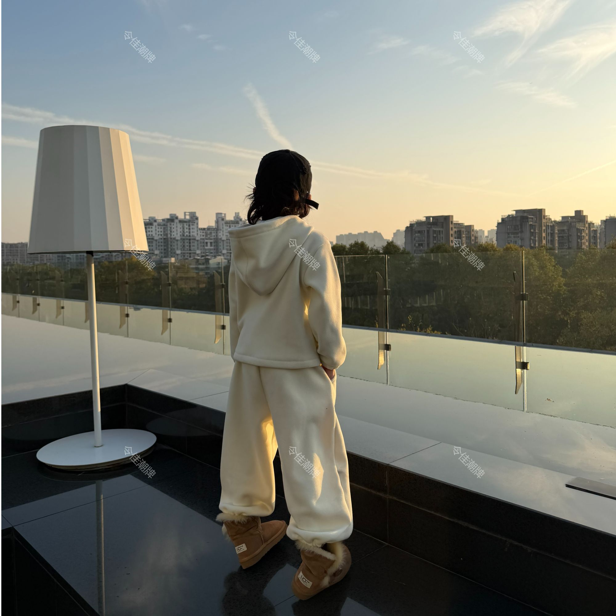 令佳潮牌秋冬儿童中性百搭摇粒绒卫裤3303