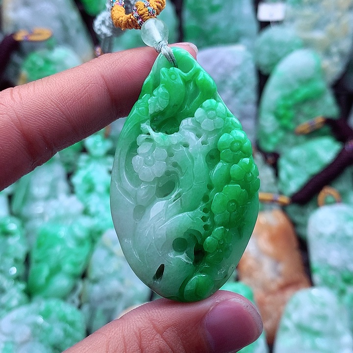 翡翠吊坠(不含链)未镶嵌