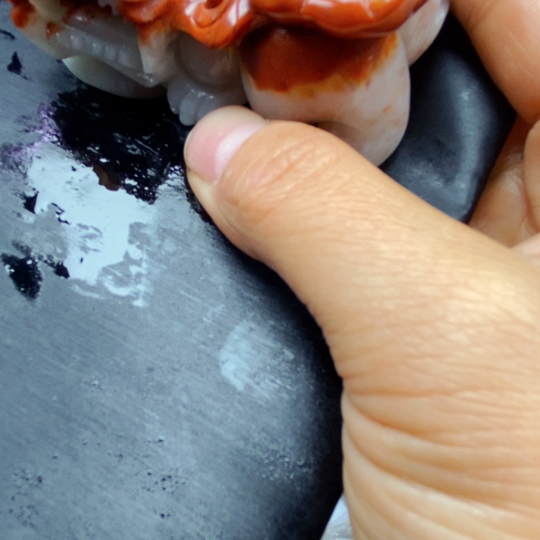 石英质玉（黄龙玉）颈饰未镶嵌