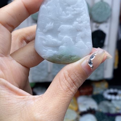 翡翠颈饰未镶嵌翡翠