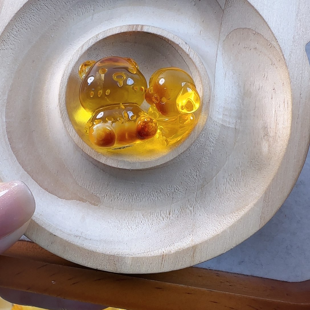 琥珀珠宝奇石未镶嵌