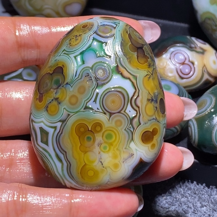 i***m玛瑙/玉髓未镶嵌珠宝奇石