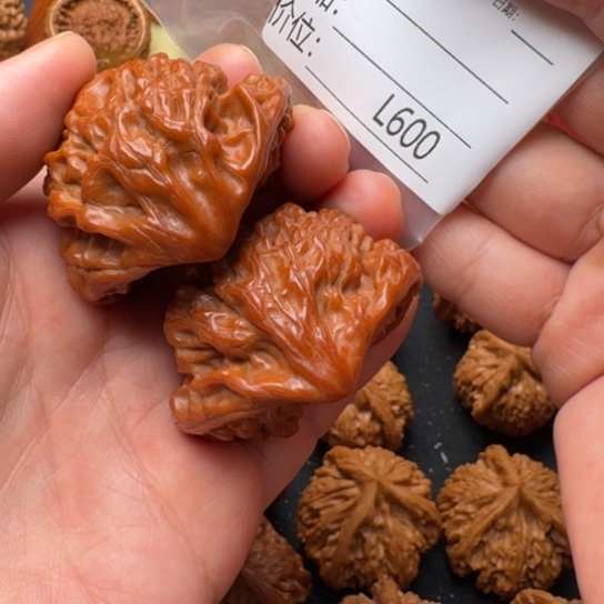 一***记把件桃核48 眼镜蛇