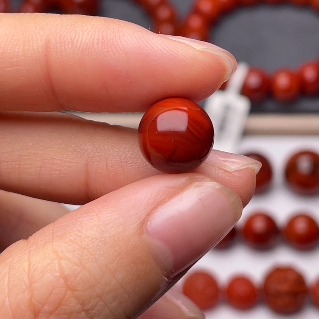 兜***兜南红玛瑙未镶嵌手链10.8mm瓦西牛血红单珠