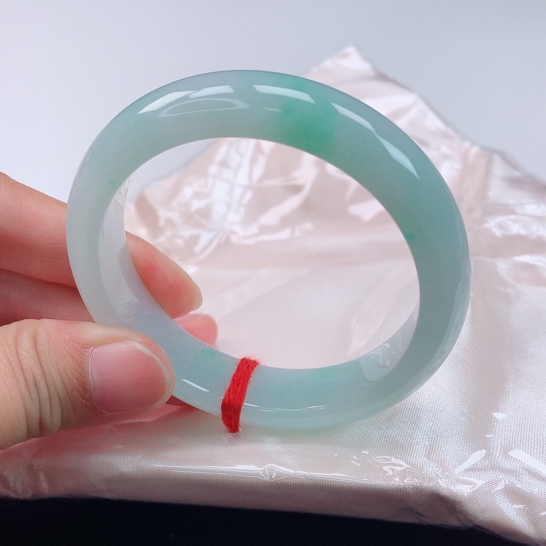 翡翠手镯未镶嵌52正圈