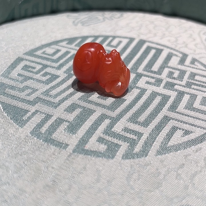 颈饰未镶嵌南红玛瑙