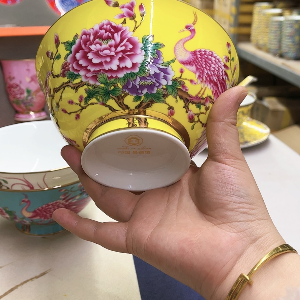 【闪购商品】骨瓷6英寸2黄。。。。。。