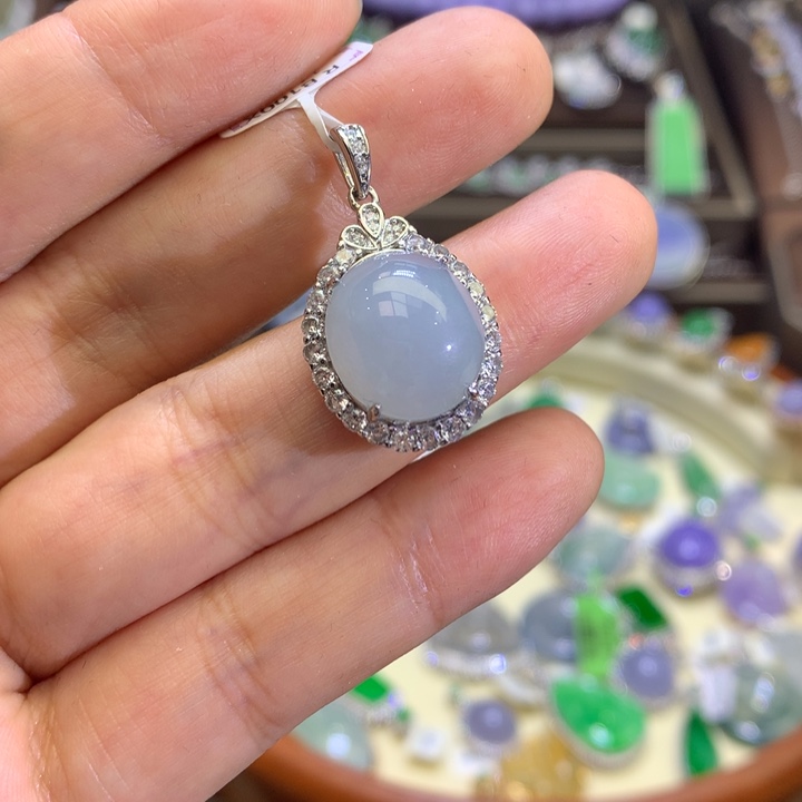 翡翠颈饰银S925镶嵌翡翠吊坠