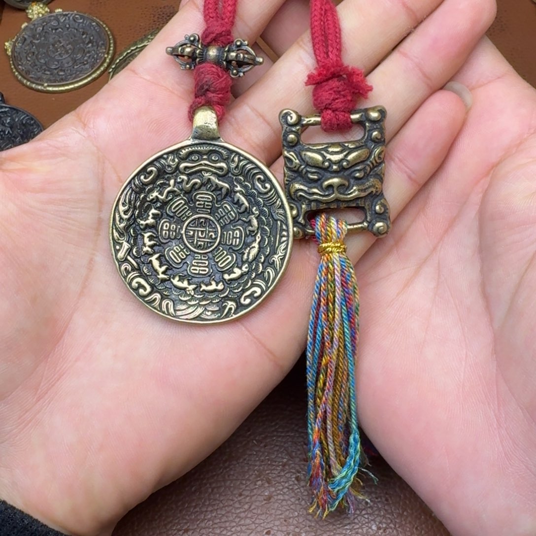 #藏式风格九宫八卦牌