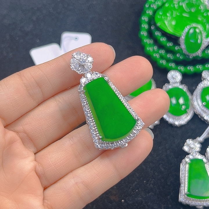 翡翠吊坠(不含链)银S925镶嵌