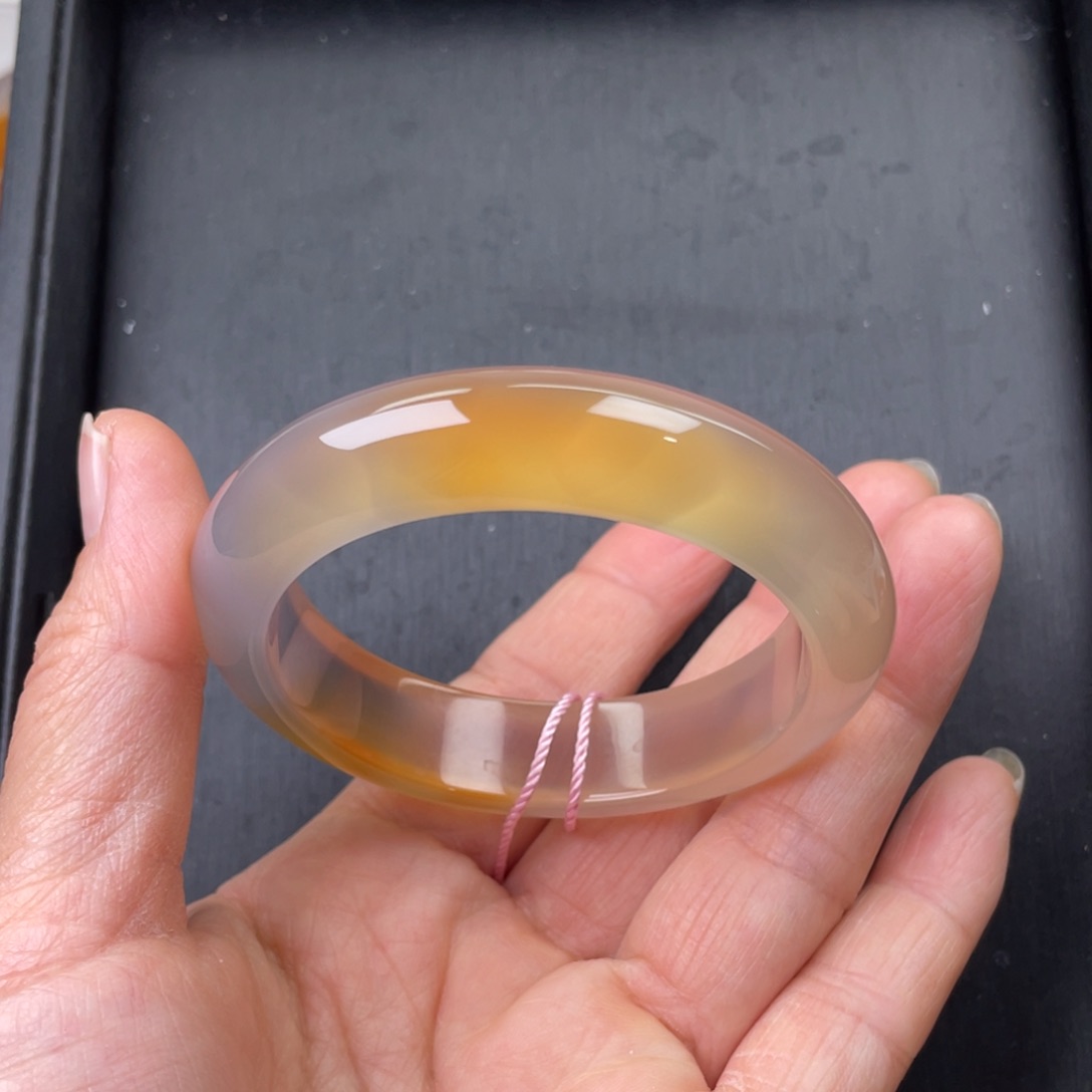 玛瑙/玉髓手镯未镶嵌52圈口