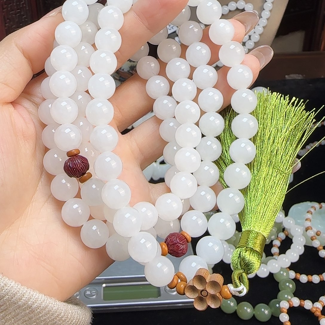 和田玉未镶嵌颈饰定制发货