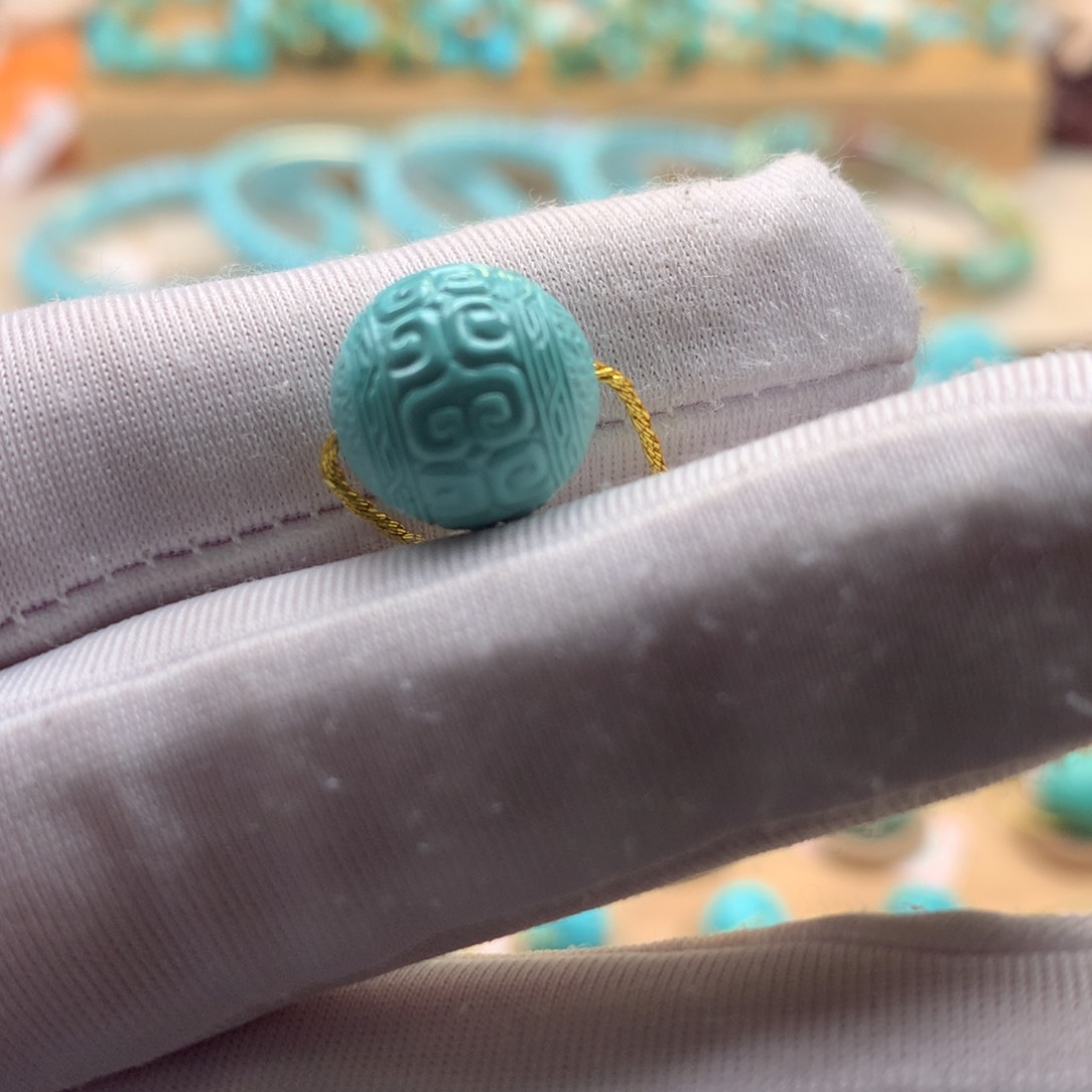 未镶嵌绿松石珠宝奇石