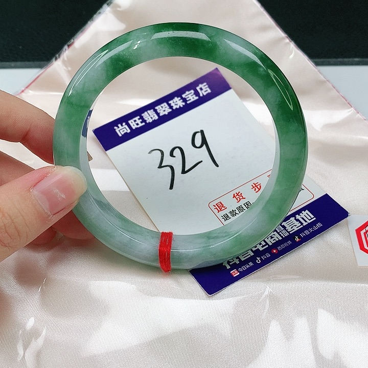 未镶嵌手镯翡翠翡翠