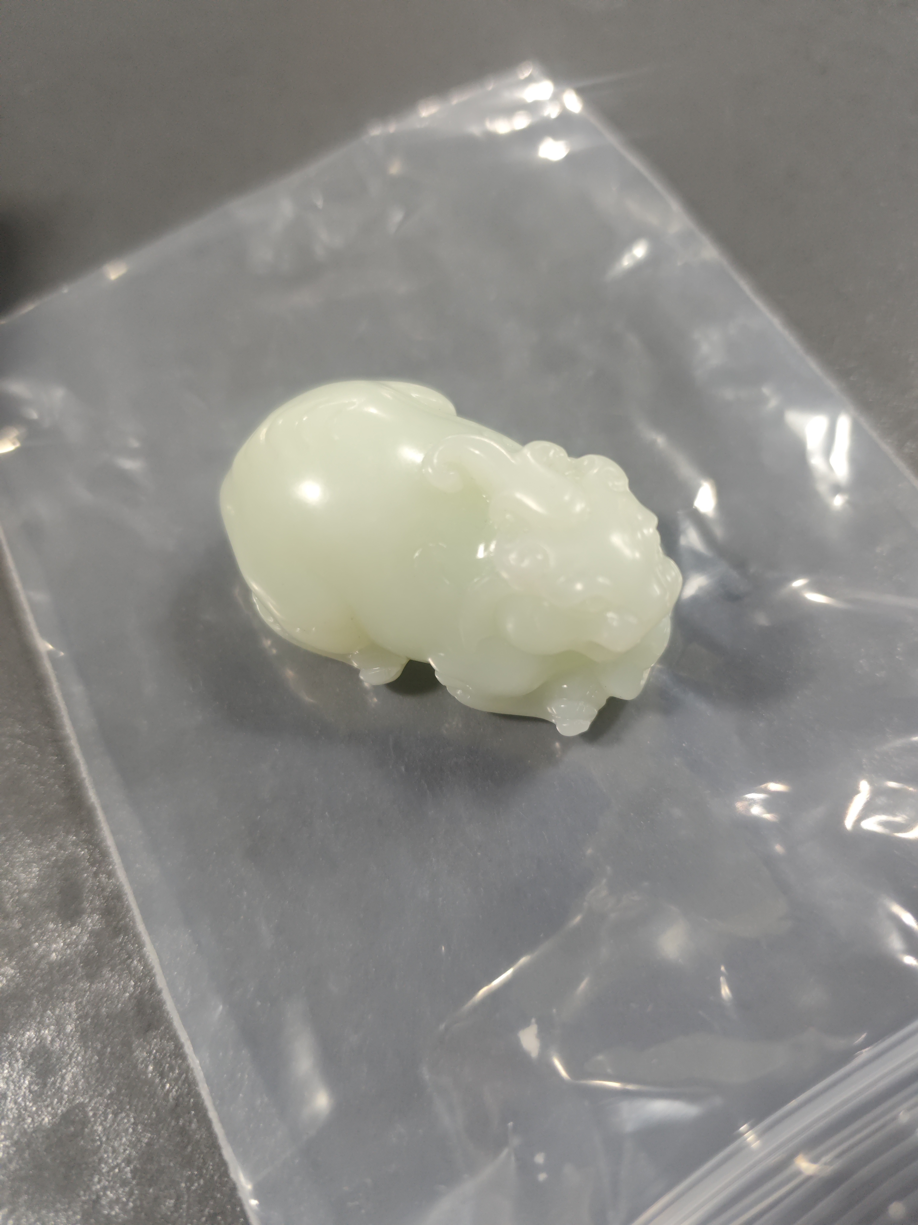 和田玉貔貅精致挂件