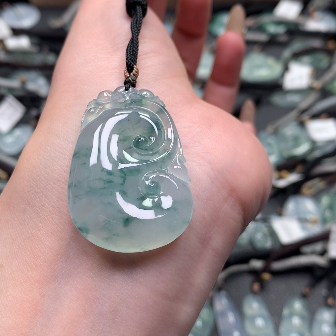 翡翠颈饰未镶嵌亞*00000000000