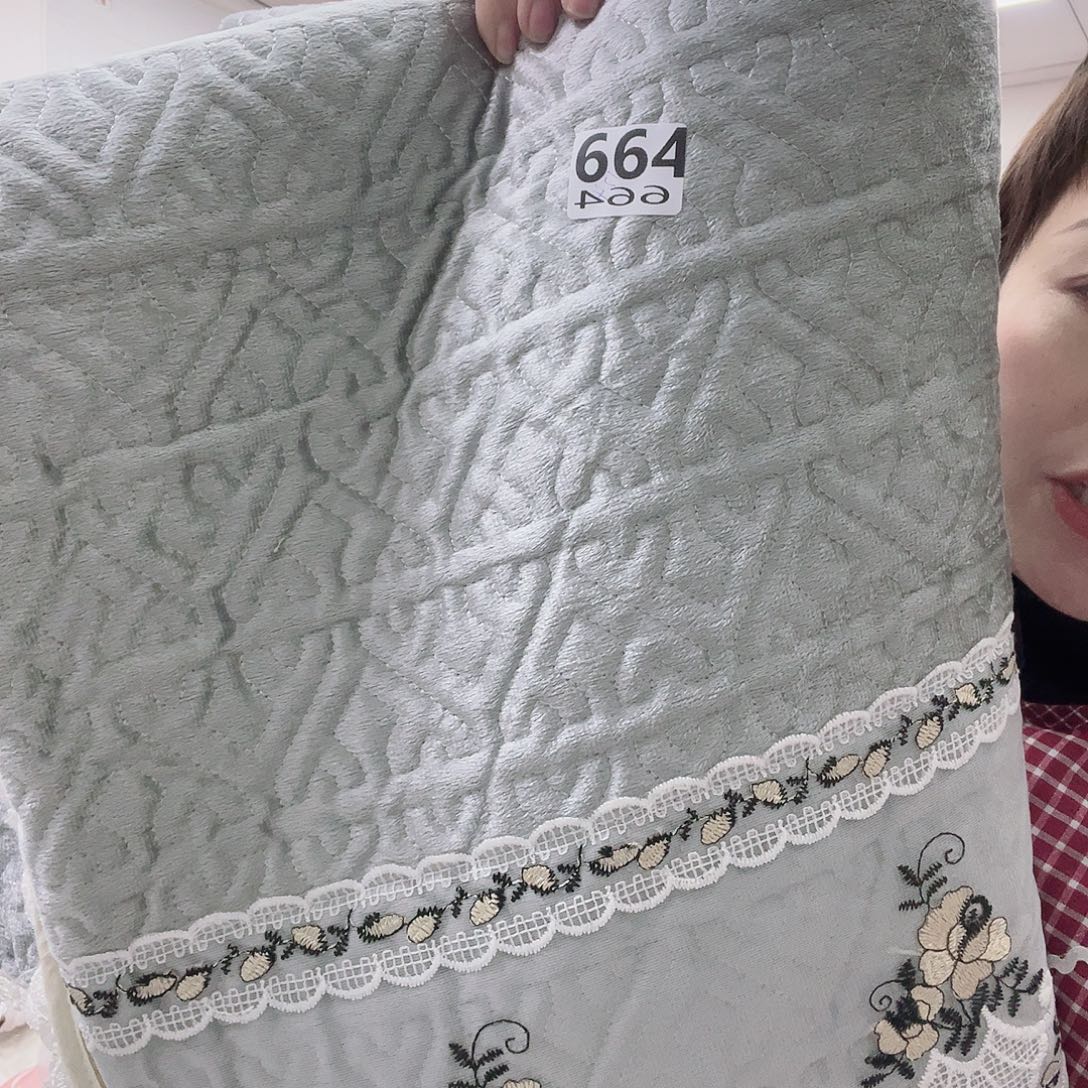 雪尼尔聚酯纤维快乐大本营在这里是什么