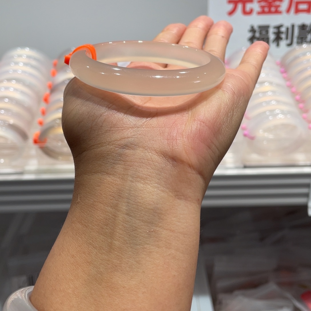 生****玛瑙/玉髓手镯合金57