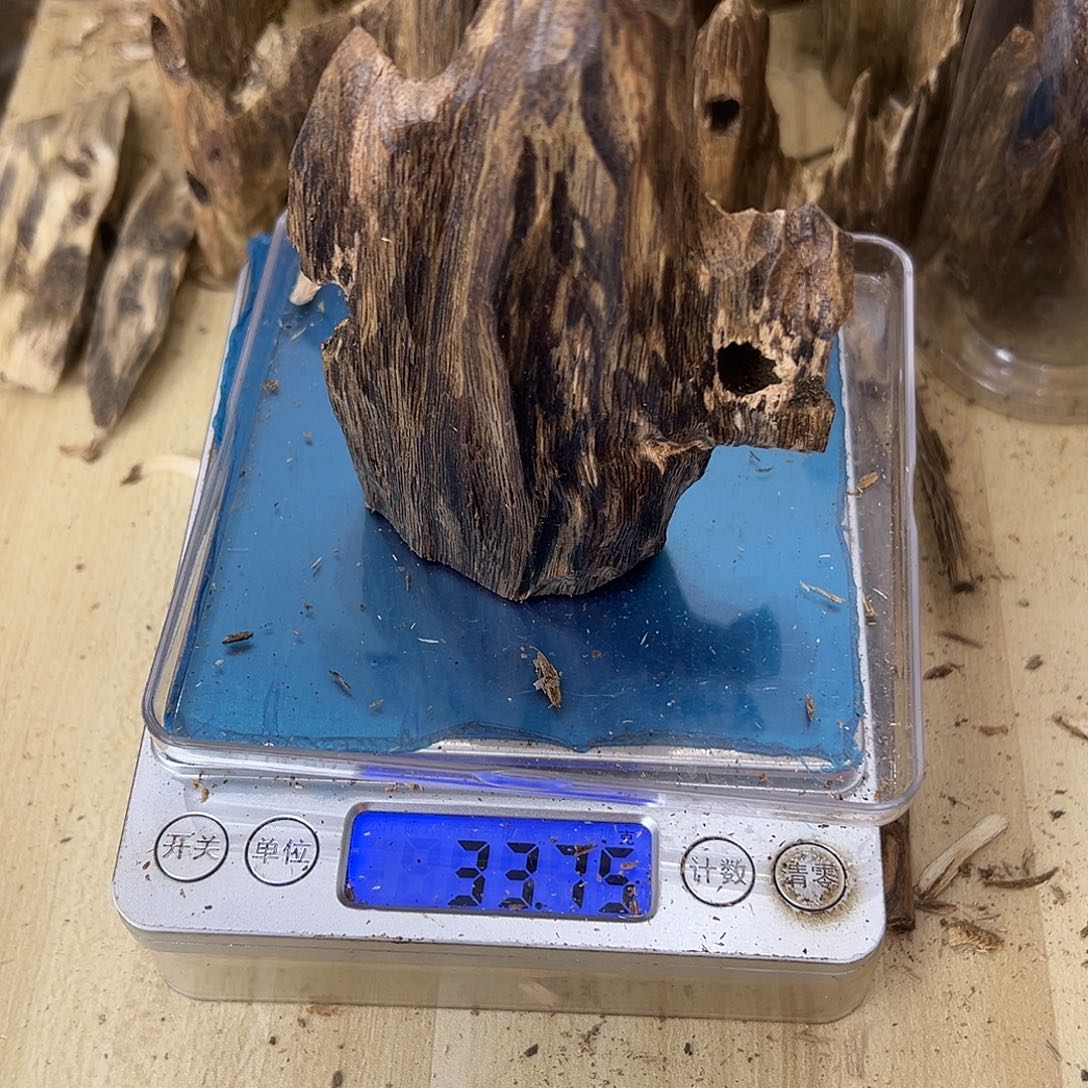 香料绿奇楠虫漏33克白棋