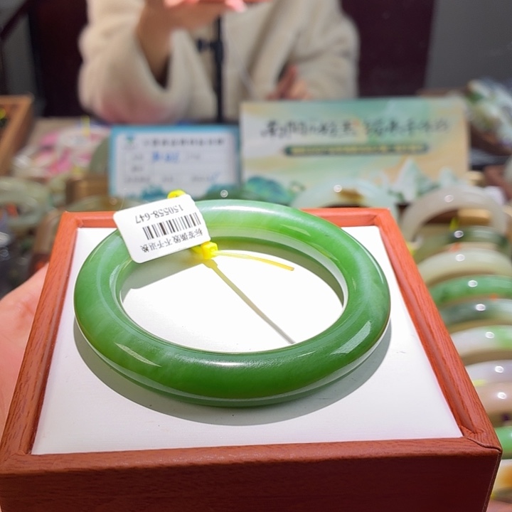 *****和田玉未镶嵌手镯56/57