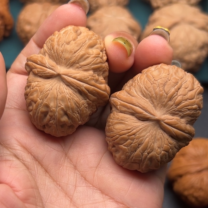 澄***澄文玩核桃吊坠88888888