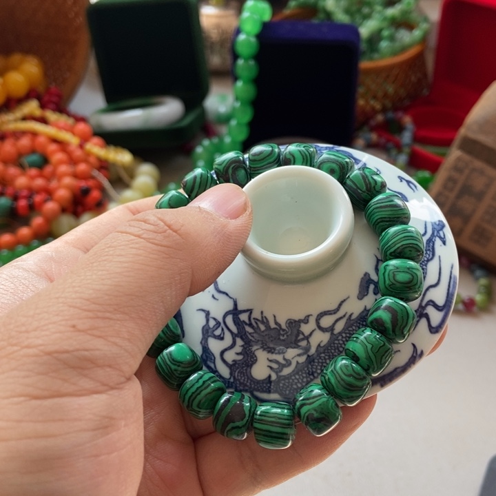 瓷片哈哈哈哈哈哈沟沟壑壑