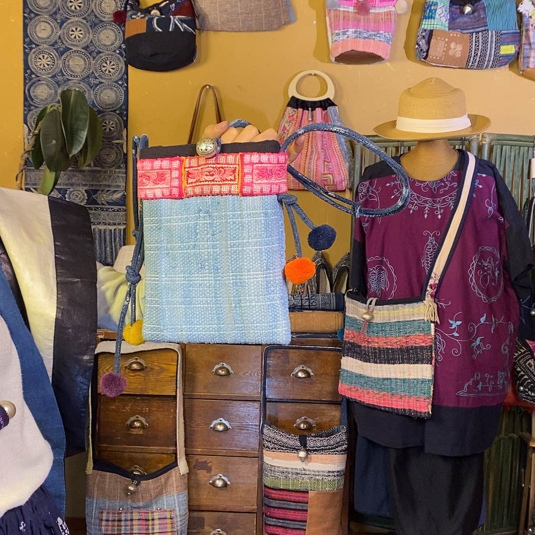 织绣手工制作包包