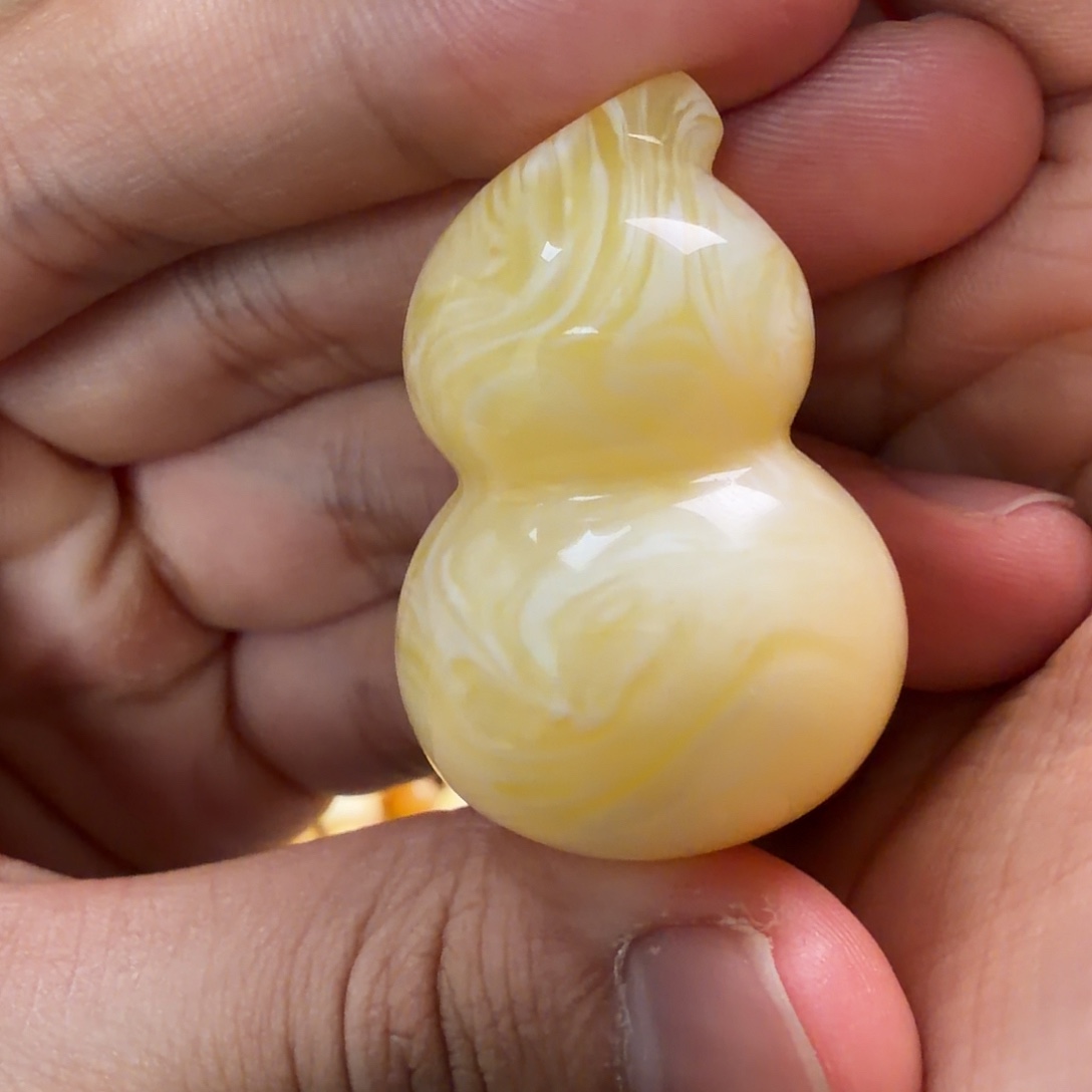 琥珀未镶嵌珠宝奇石13g