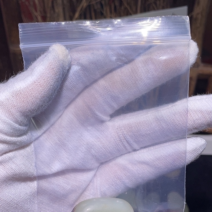 探***者和田玉未镶嵌挂件