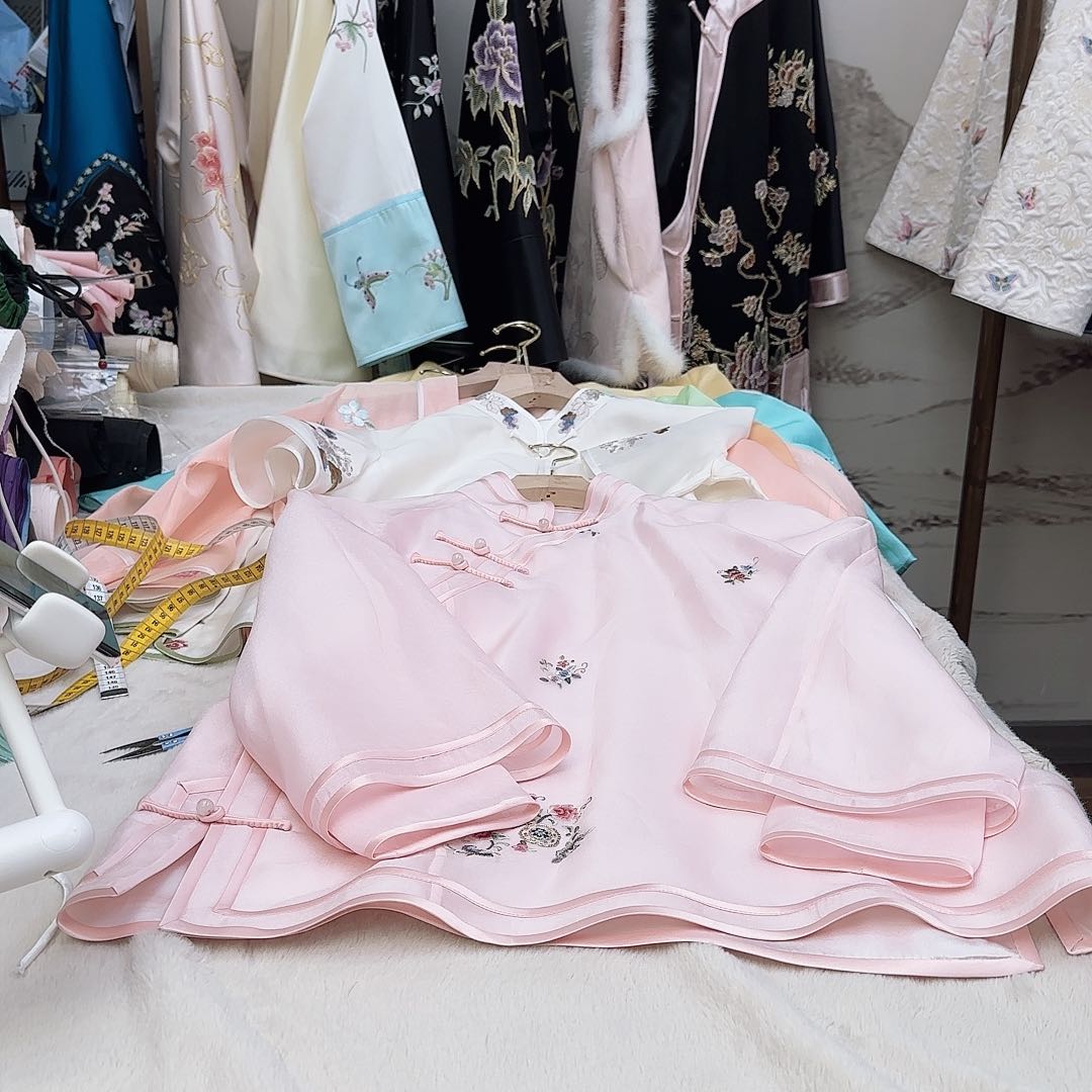 刺绣敏*晨苏州真丝衣服