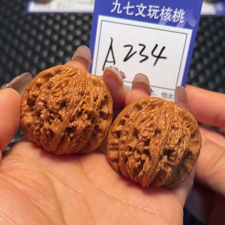 把件桃核40虎头A234